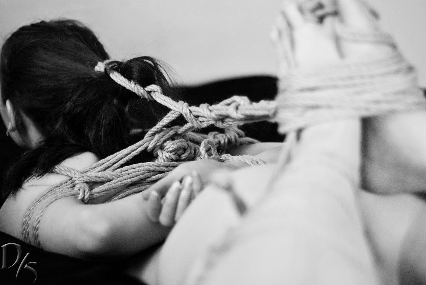 laura_0153bw